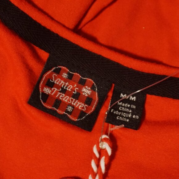 Santa’s Treasures Red Long Sleeve Tee Black and White Gnomes Women’s Medium - Picture 8 of 9